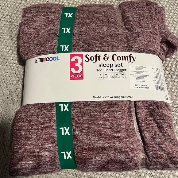 32 degree COOL Soft & Comfy 3 PIECE Sleep Set Tee, Short, Jogger Size XL Brand - Picture 5 of 8